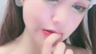 拖鞋家居日韩AV-白皙皮肤呆萌小姐姐！情趣耳朵抓屌吸吮！头套男怼着骚穴猛操，骑乘姿势打桩机，无套内射。