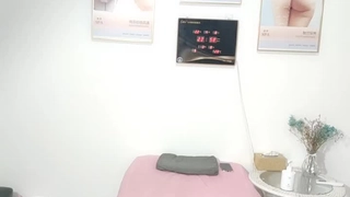日韩欧美不卡一区二区高清-vavababy 面 試 畢 業 生 被 颻 渴 的 OL約 到 旅 館 脫 下 褲 子 吃 各 種 姿 勢 狂 抽 猛 送 全 部 射 嘴 巴 吞 淨